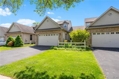 4748 Friedens Ln, Saucon Twp, PA 18034