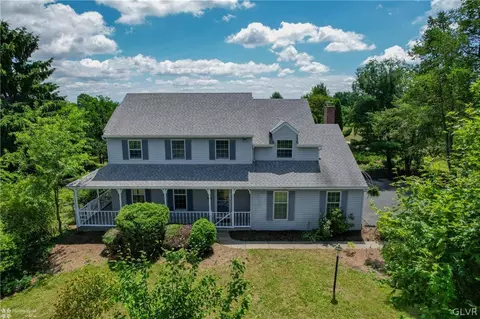 3853 Mcintosh Dr, North Whitehall Twp, PA 18069