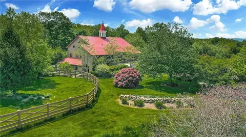 6761 Flint Hill Rd, New Tripoli, PA 18066