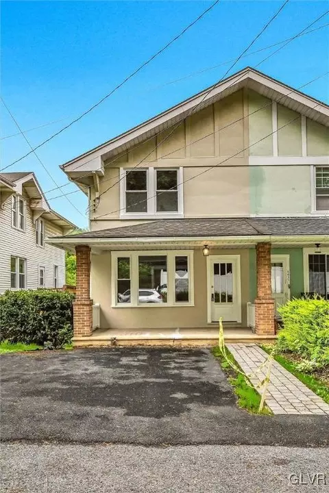 5439 Mauser St, Laurys Station, PA 18059