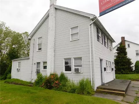 2206 Main St, Bethlehem, PA 18017 photo 4