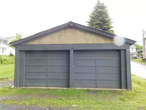 2206 Main St, Bethlehem, PA 18017 photo 5