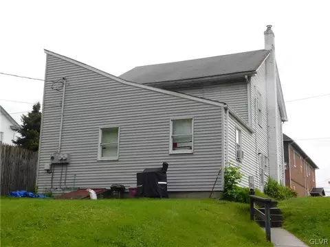 2206 Main St, Bethlehem, PA 18017 photo 7