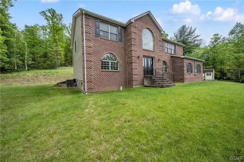 5238 Cherry Valley Rd, Saylorsburg, PA 18353