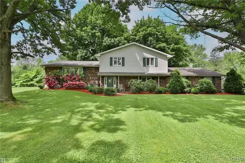 4021 Hecktown Rd, Bethlehem, PA 18020