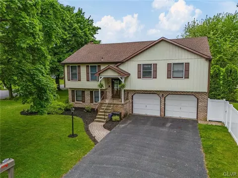2007 Sunrise Dr, Allentown, PA 18104