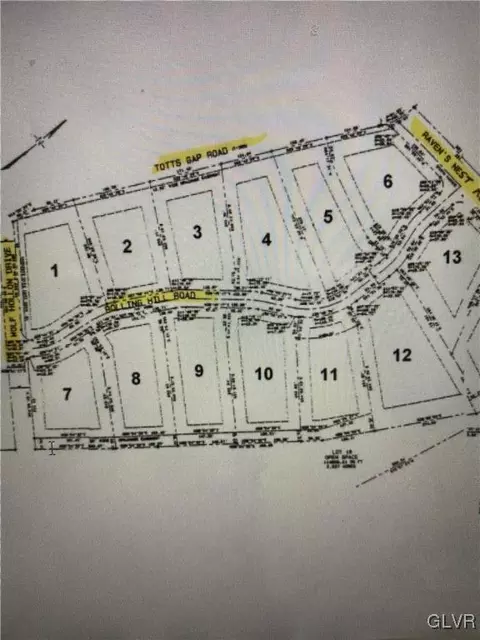 105 Rolling Hill Rd, Stroudsburg, PA 18360
