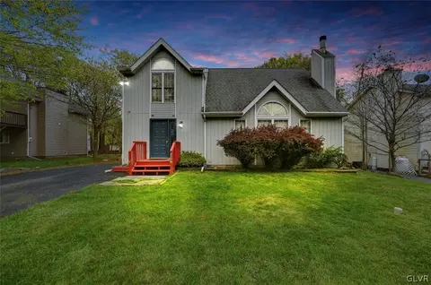 6325 Ventnor Dr, Coolbaugh Twp, PA 18466