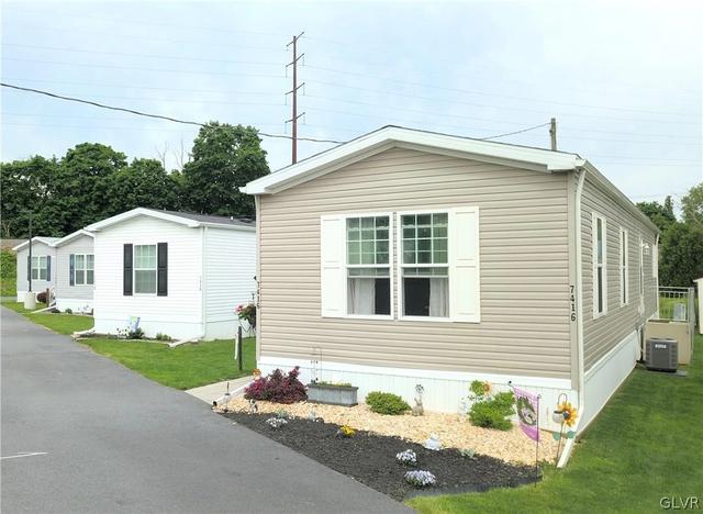 7416 Lincoln Ln, Trexlertown, PA 18087