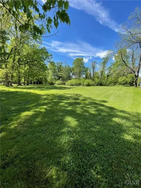Abels Colony Road, Plainfield Twp, PA 18072