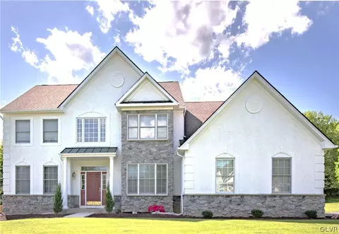 1414 Morningside Dr, Macungie Twp, PA 18069