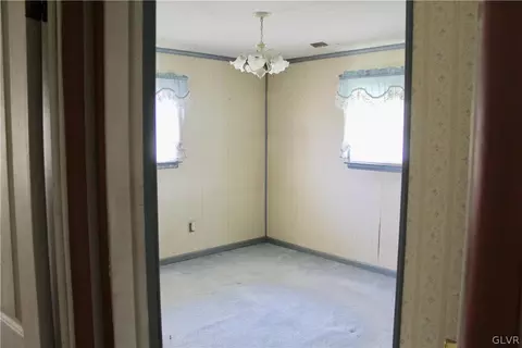 1843 Hampton Rd, Bethlehem, PA 18020 photo 10