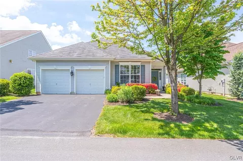2028 Kingsview Rd #LV-63, Macungie, PA 18062