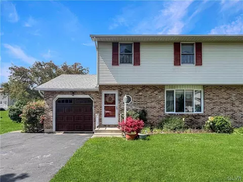 4065 Nicole Pl, Palmer Township, PA 18045