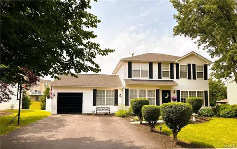3105 Florian St, Palmer Township, PA 18045