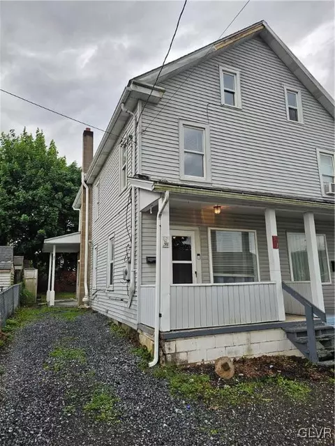 321 Center Aly, Lehighton Borough, PA 18235