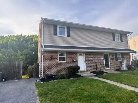 304 High St, Catasauqua, PA 18032