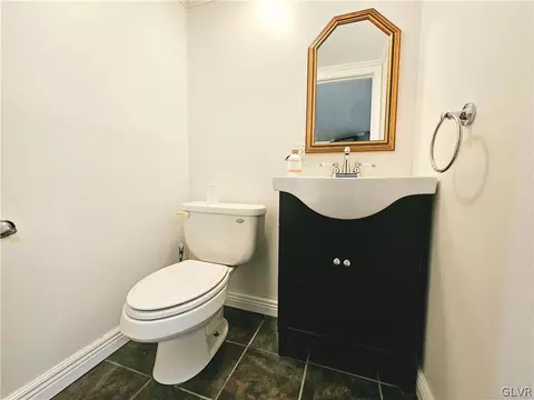 409 Maple Rd, Hellertown, PA 18055 photo 23