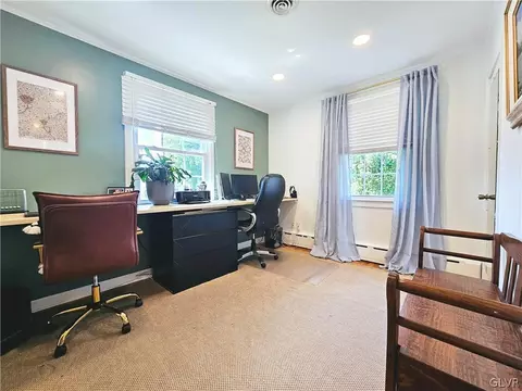409 Maple Rd, Hellertown, PA 18055 photo 11