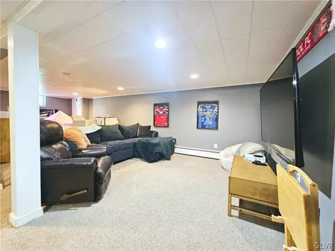 409 Maple Rd, Hellertown, PA 18055 photo 21