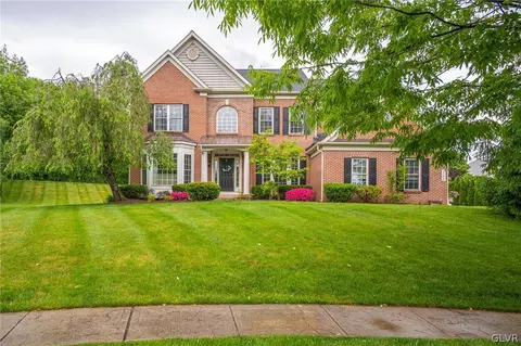 2066 Winthrop Way, Macungie, PA 18062