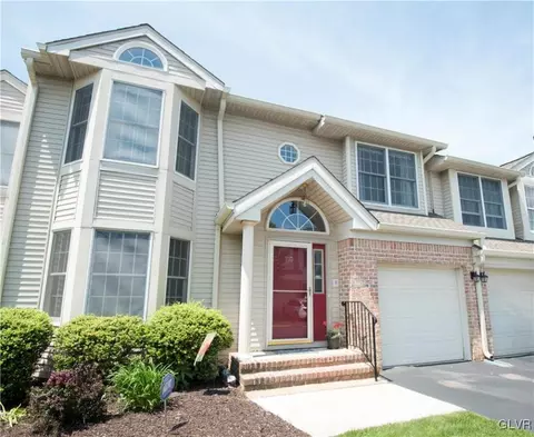 310 Windsor Pl, Macungie, PA 18062