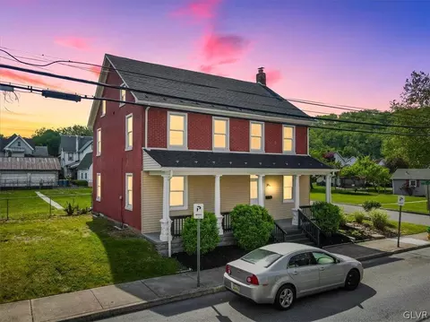 5126 Front St, Whitehall, PA 18052