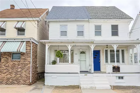 233 W Hazard St, Summit Hill, PA 18250