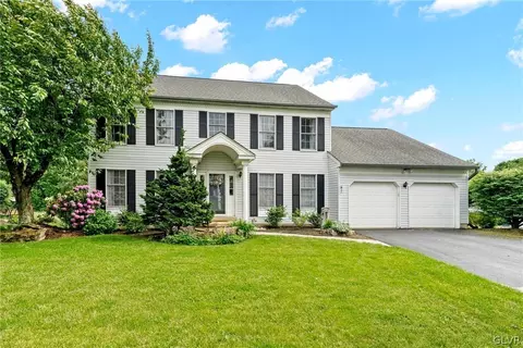 4513 Virginia Dr, Bethlehem, PA 18017