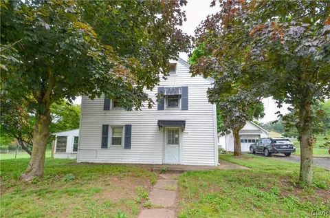 215 S Main St, Perkasie, PA 18944