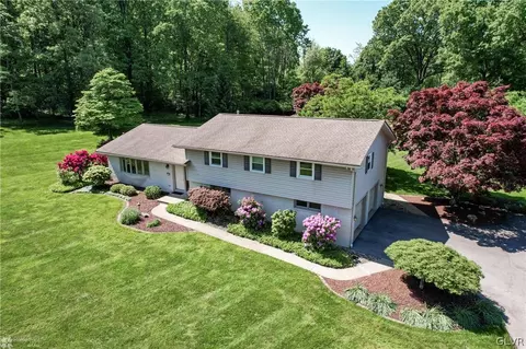 5182 Applebutter Hill Rd, Saucon Twp, PA 18034