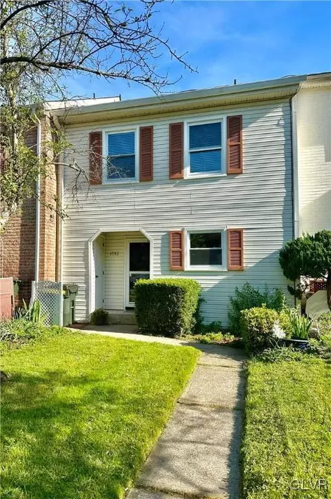 1953 Cricklewood, Fogelsville, PA 18051