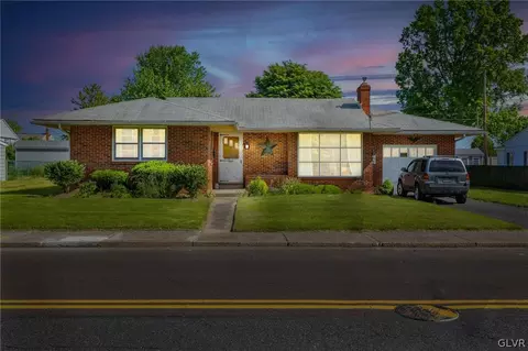 937 W Mill St, Quakertown, PA 18951