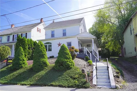 875 Washington St, Walnutport, PA 18088