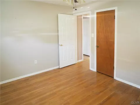 863 Elm Rd, Hellertown, PA 18055 photo 12