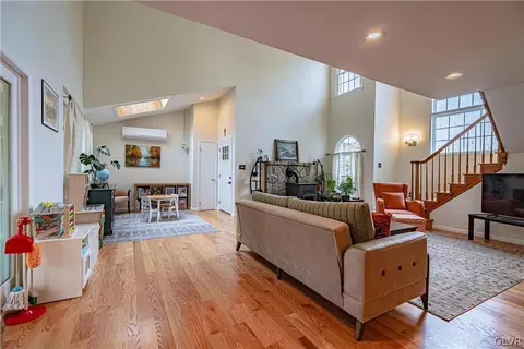 5500 Chenango Dr, Bethlehem, PA 18017 photo 5