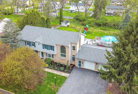 5500 Chenango Dr, Bethlehem, PA 18017
