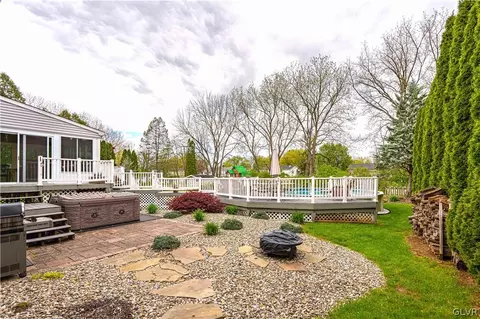5500 Chenango Dr, Bethlehem, PA 18017 photo 36