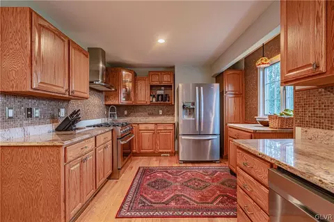 5500 Chenango Dr, Bethlehem, PA 18017 photo 11