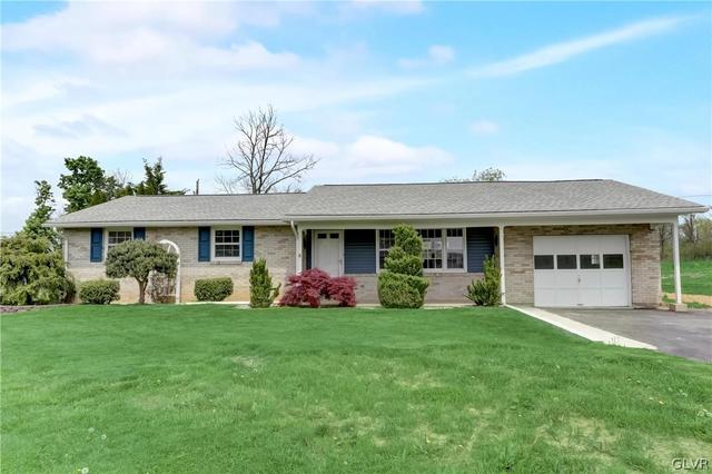 4505 Sunset Dr, Saucon Twp, PA 18036