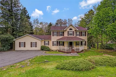 1338 Hilltop Dr, Long Pond, PA 18334
