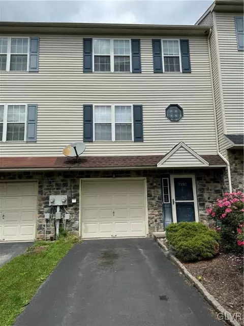 7393 Lincoln Ct, New Tripoli, PA 18066