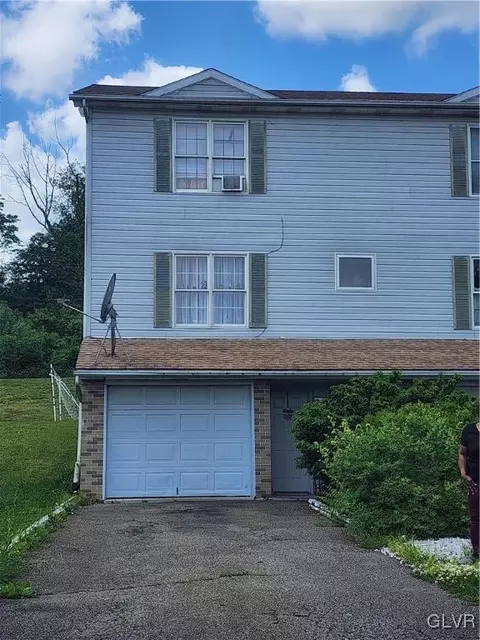 151 Victoria Arms Cir, Kunkletown, PA 18058