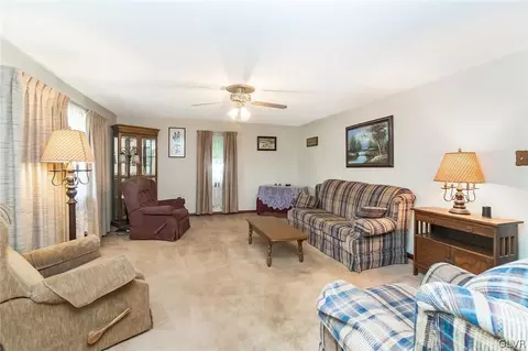 173 E 3rd St, Wind Gap, PA 18091 photo 7