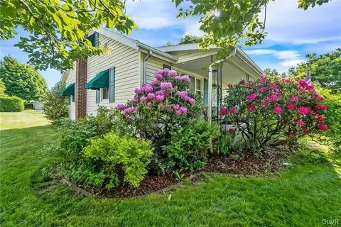 173 E 3rd St, Wind Gap, PA 18091 photo 25