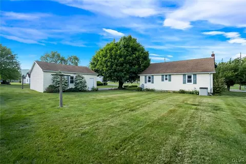 173 E 3rd St, Wind Gap, PA 18091 photo 22