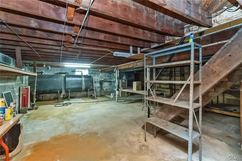 173 E 3rd St, Wind Gap, PA 18091 photo 19