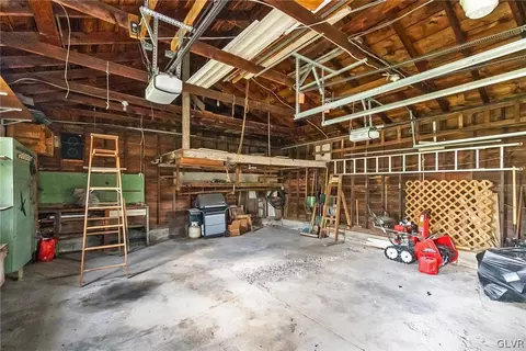 173 E 3rd St, Wind Gap, PA 18091 photo 20