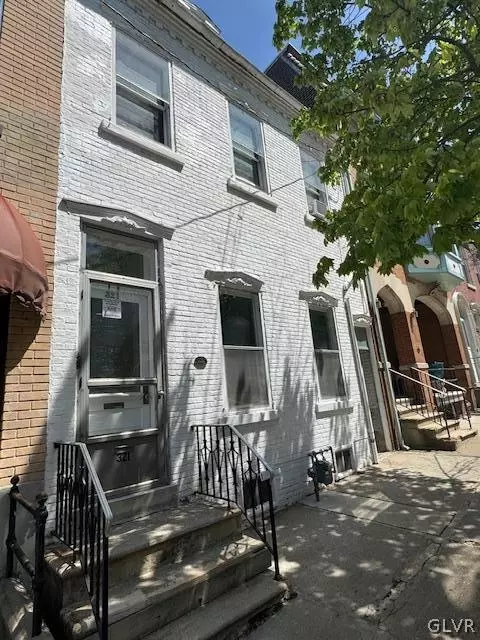 321 8th St, Allentown, PA 18102