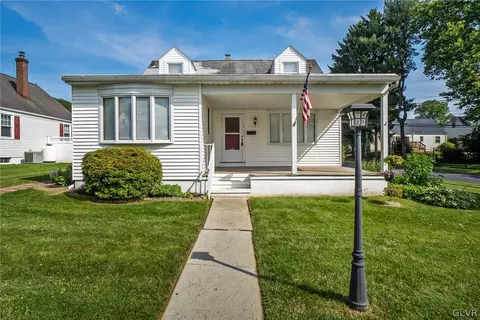 2762 Elm Ct, Allentown, PA 18104